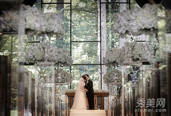 刘晓庆美国结婚 婚礼现场婚纱照曝光