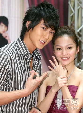 吴尊将补办婚礼 女儿首度曝光