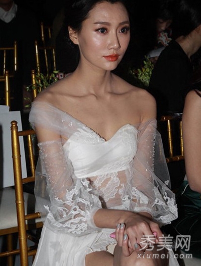 2013Ů���߹�¶�״󼯺� ���β���