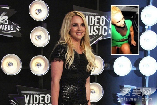 10���Ը�ŷ��Ů�Ǽ�͹¶��˲��