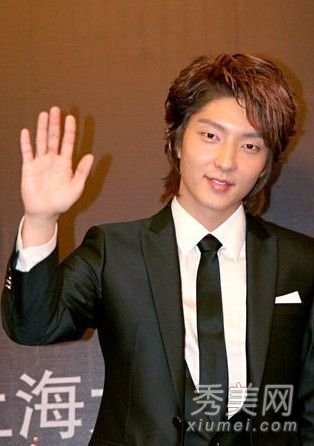 明星隐疾:汪小菲口臭吴尊不爱洗澡