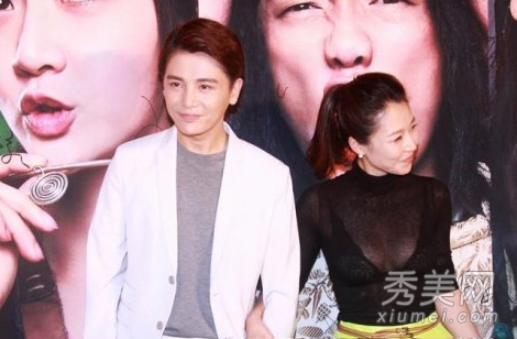 ���������� Ů��͸��¶�鴺������