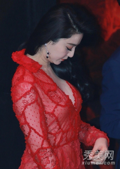 ���������� Ů��͸��¶�鴺������