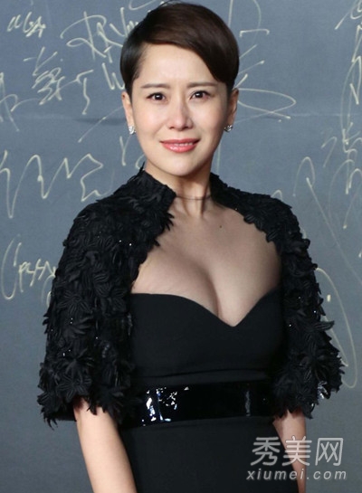 ���������� Ů��͸��¶�鴺������