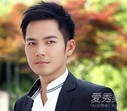 钟汉良的老婆是谁 传是齐芳育有一子