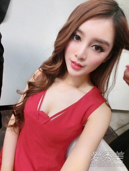 �����ߺ�Ů����Ѧ����˽���ع� �Ը�����