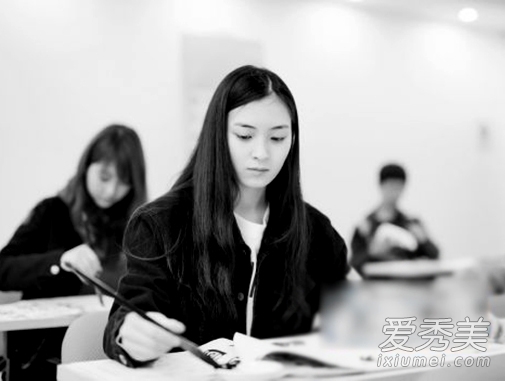 最美日本交换生长尾宁音私照曝光 被赞清纯