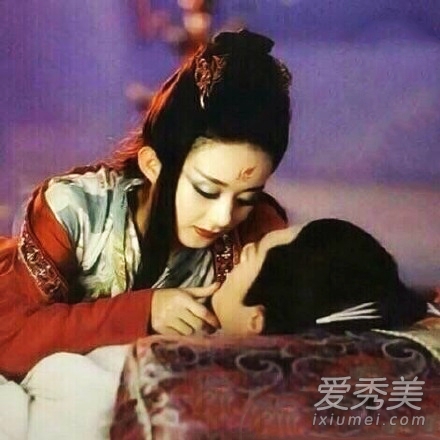 ����ǧ�ǡ����ֱ�ɾ��ͷ ����������ӱ�����ع�