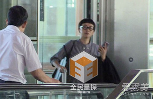 何炅老婆王菁曝光 何炅个人资料成名之路