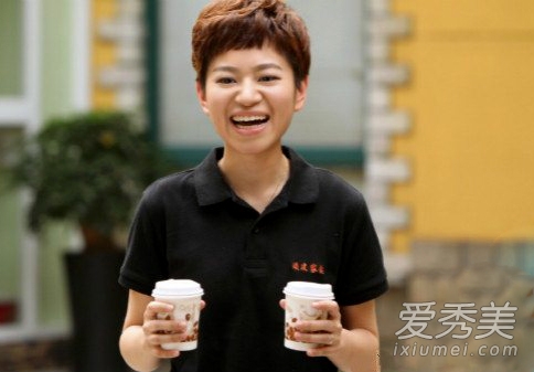 《大好时光》张雪儿饰演者鲁伊莎家庭背景资料照片