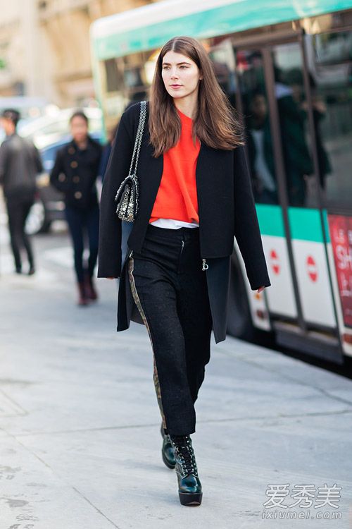 宽松毛衣配什么外套 宽松毛衣打底穿什么外套_宽松毛衣怎么搭配外套