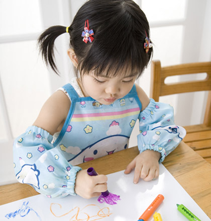 孙俪儿女涂鸦造限量家具 孩子乱画怎么办?
