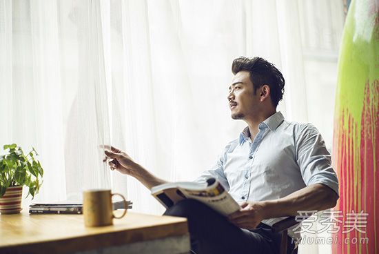霍建华胡歌杨烁 谁是真正的侧颜杀?_侧颜男神