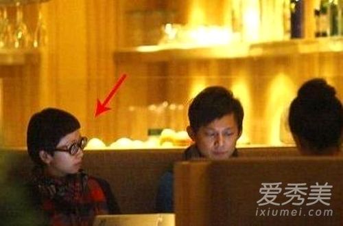 何炅是同性恋吗?何炅为什么现在还不结婚何炅老婆是谁_何炅结婚了吗