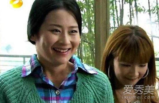 ӱ������������ȫ���Ź� ���ʹ����ݳ�һ�ѹ�ͷ��Ů��_ӱ������