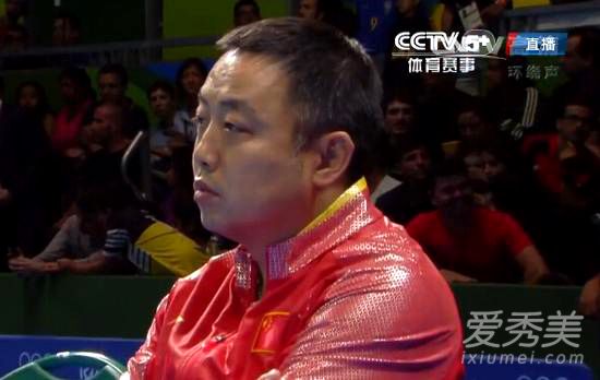中国队后面那个胖子是什么梗?那个胖子是谁?_刘国梁