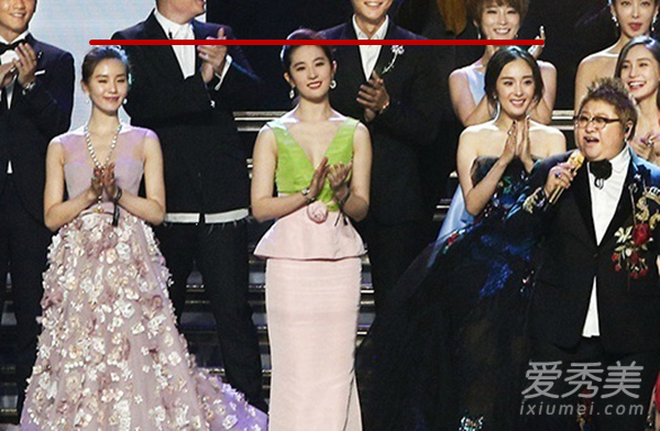 168cm的杨幂跟165cm的刘诗诗一样高!女星身高都掺水_女明星真实身材