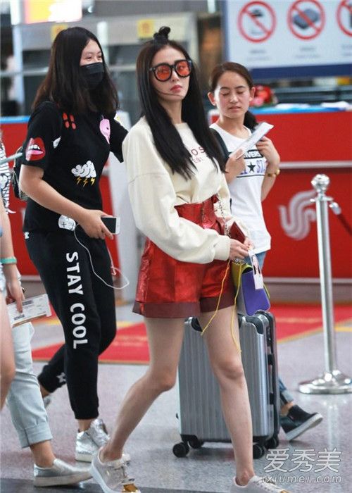 168cm的杨幂跟165cm的刘诗诗一样高!女星身高都掺水_女明星真实身材