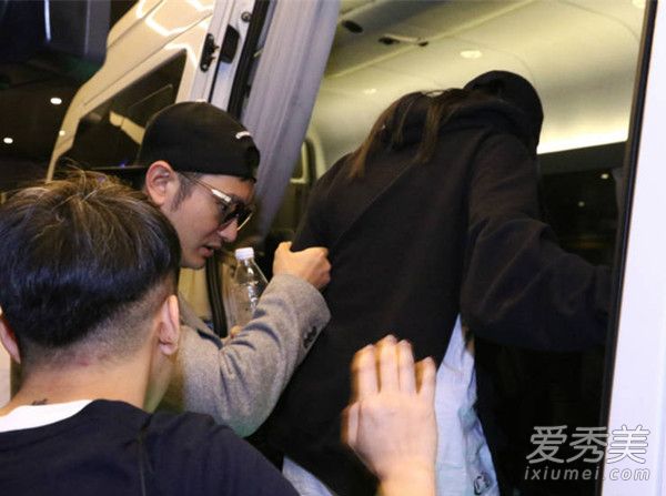 Angelababyͦ�߸����ж����� ������������_Angelababy�����