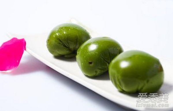 青团和麻薯是同一样东西吗 青团和麻薯的区别_清明为什么要吃青团