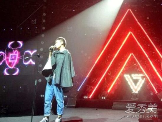 ����������ع�������Ů ����������ع㡳������и�