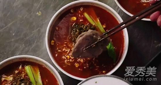 ������ҹʳ����������ô��� ��ҹʳ��������������