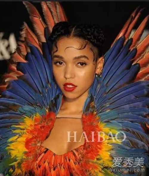 暮光之城男主角现女友,暮光之城男主角结婚了