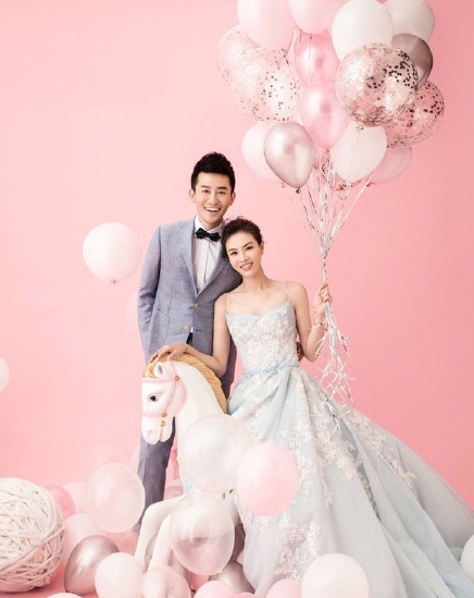 吴敏霞婚照曝光 吴敏霞老公哪里人 吴敏霞结婚照片