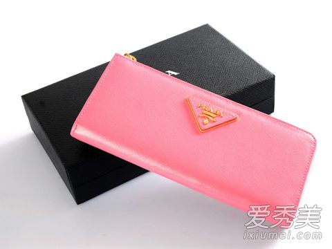 pradaǮ���۸��ͼƬ pradaǮ������Ǯһ��