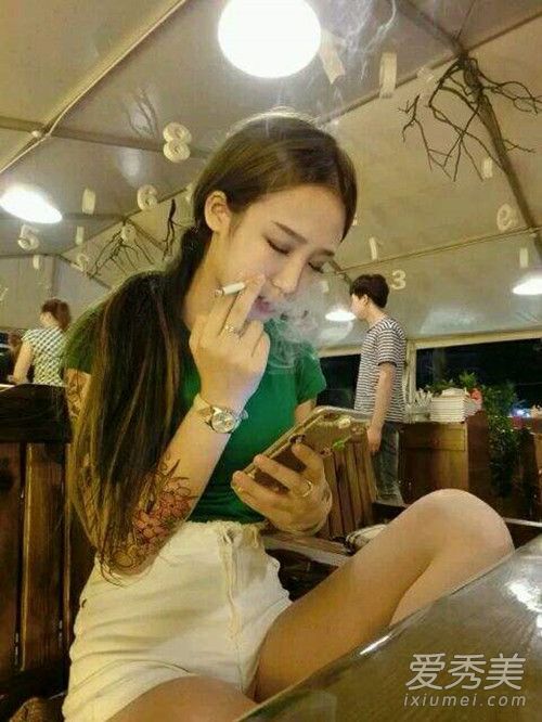 杨清柠和黑暗大美g撕逼是怎么回事 快手黑暗大美g真名及个人资料介绍
