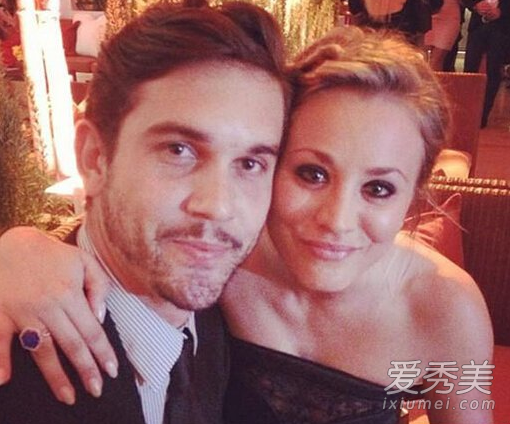 生活大爆炸Penny扮演者卡蕾·措科被求婚 卡蕾·措科和前夫莱恩·斯威什么时候离婚的