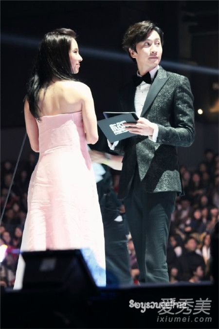 2017MAMA�佱��������Т���������� ����MAMA�佱��������Т�����̵�