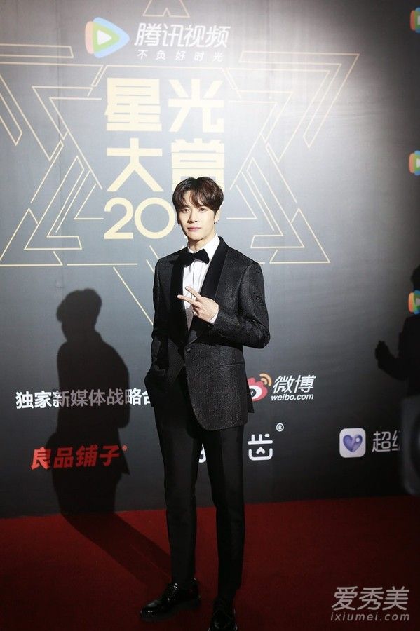 2017腾讯视频星光大赏嘉宾是谁 杨幂唐嫣赵丽颖同台pk比美