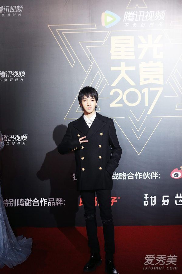 2017腾讯视频星光大赏嘉宾是谁 杨幂唐嫣赵丽颖同台pk比美