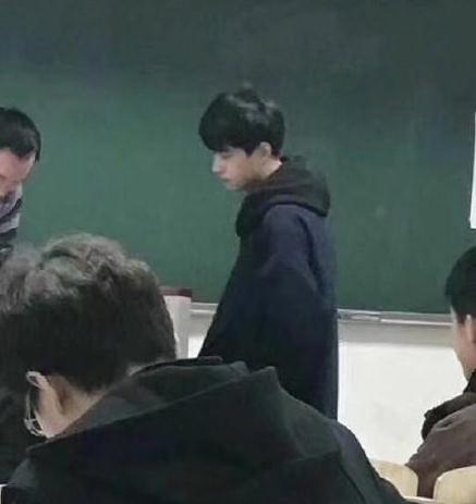 湖南大学90后副教授是谁 陈少威个人资料微博照片介绍