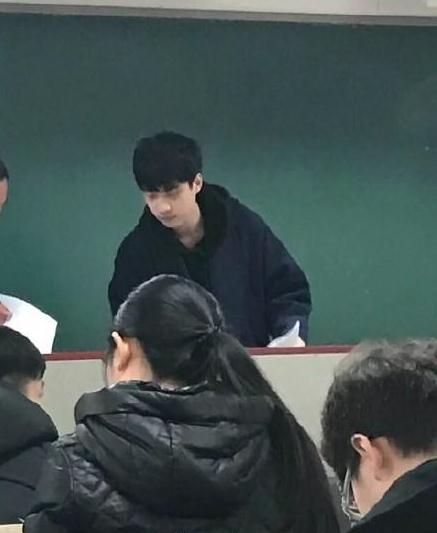湖南大学90后副教授是谁 陈少威个人资料微博照片介绍