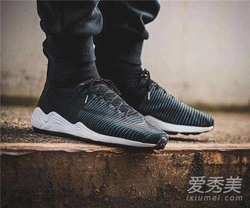 �ϵ�Ь��ʲô��˼ ��̤�ϵ�Ь����Ǯһ˫