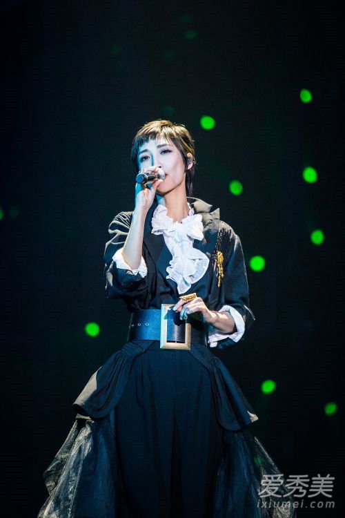 ����2018��ʫ�������ԭ����˭ ����ϸ����ʲô����