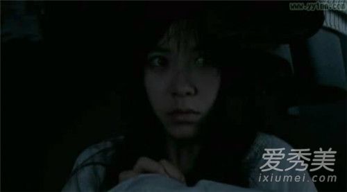 ������ӰŮ�߹�̸3��������� һ��������ɫ�ʵ�¥��