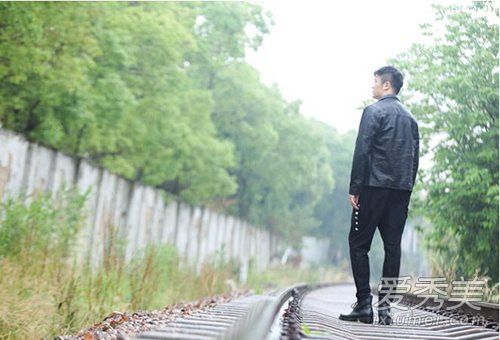 ���������ȥ��һ�߿��������������ʲô�� ���˸�����������