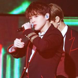 �ȳ���ӦԮ����ʲô˭���� �ȳ���ӦԮ��Stand By You���