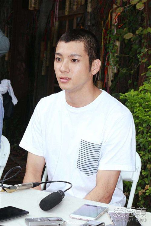 �հ���Щ��������˭ ɽ��ԣ��������Ͻ���