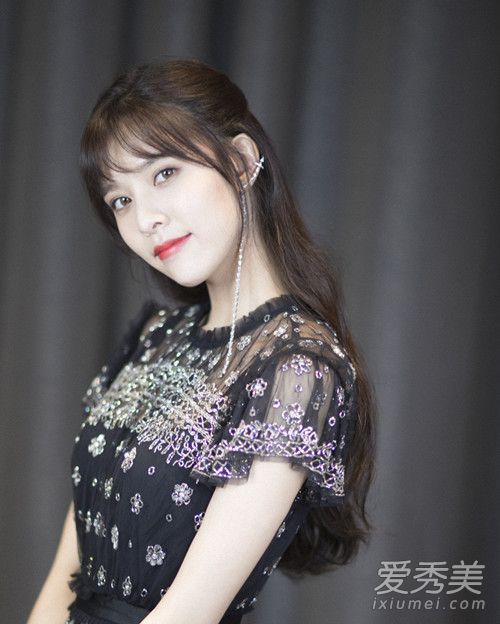 张一山恋情疑曝光是真的吗 张一山女友宋妍霏照片个人资料