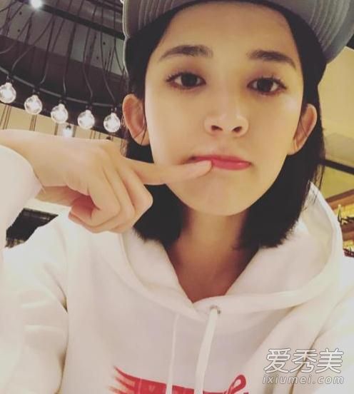 娜扎蔡艺侬聊困扰是怎么回事 娜扎蔡艺侬聊困扰说了什么