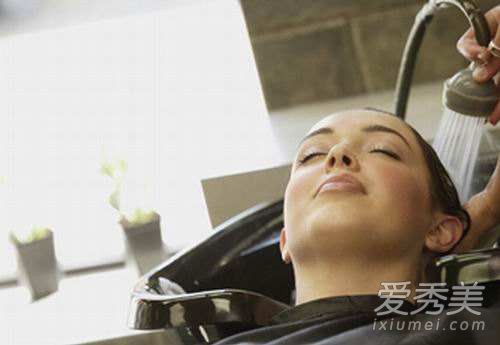 早上洗头好吗 早上洗头好还是晚上洗头好