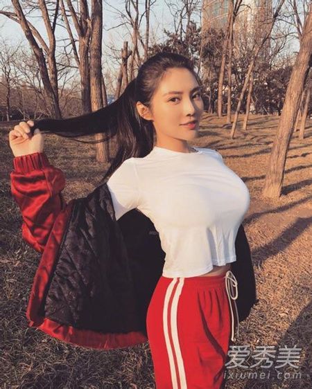 西虹市首富徐冬冬身材大胸照 徐冬冬整容前后对比照