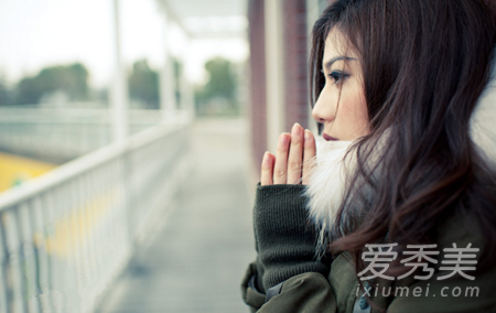 在我22岁时回想起当时多么想谈恋爱是什么歌 在我22岁时多么想谈恋爱是什么歌歌词介绍
