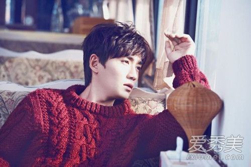 ��һ���İְ�������˭��ʲô�� ��һ����ͥ�����������