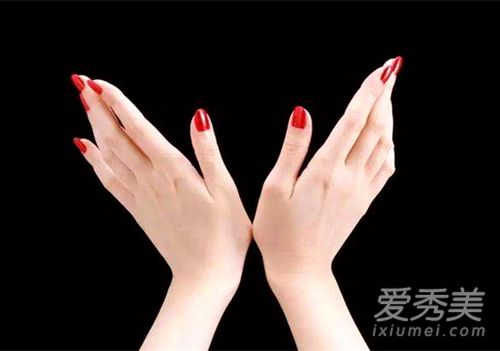 嫁好老公的女人手相 享老公福气的女人手相