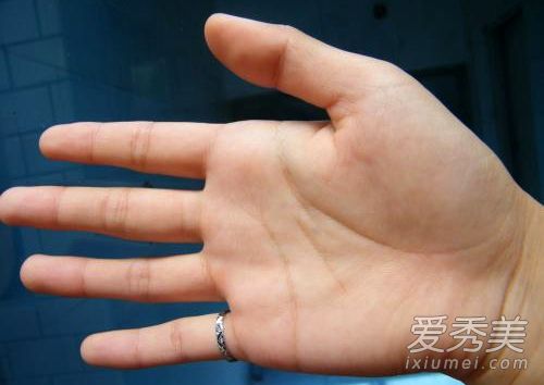 嫁好老公的女人手相 享老公福气的女人手相